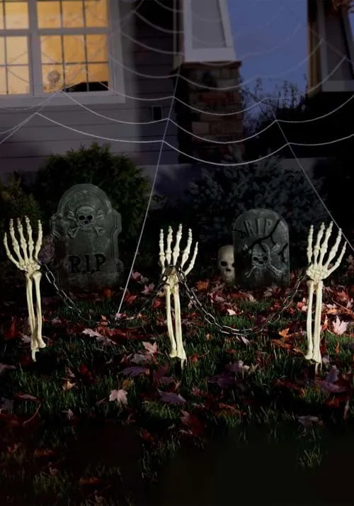 3 Skeleton Arms with 1 Chain Decoration