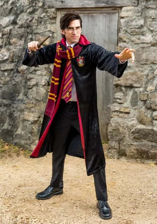 Adult Harry Potter Deluxe Gryffindor Robe Costume Main image