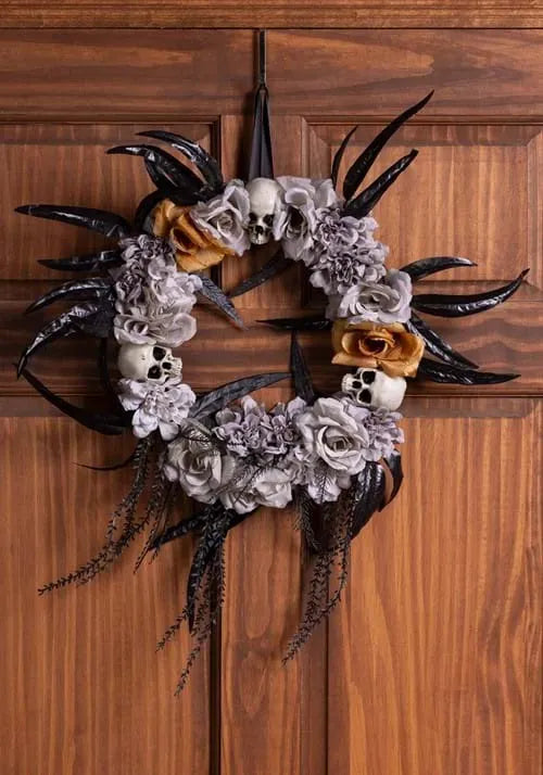 13-Inch Gothic Flower & Skull Halloween Wreath Decoration Main image